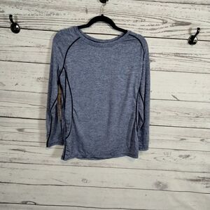 "No Brand" I'm gonna say woman's shirt